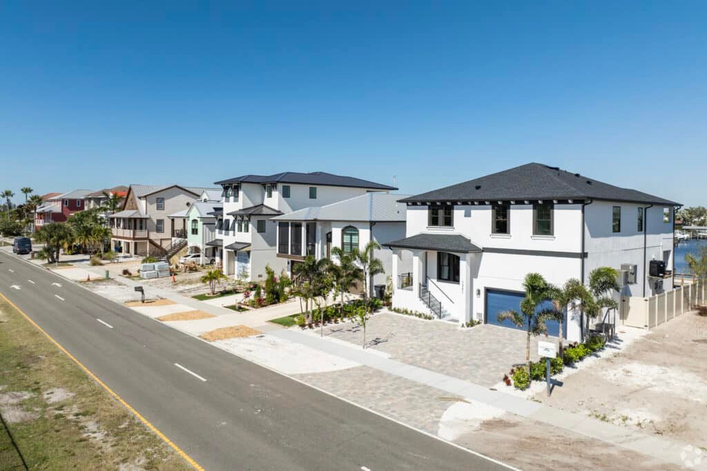 Neighborhood view of Apollo Beach, Florida – Handy Hive Pros provides top-rated handyman services, home repairs, and renovations in Apollo Beach and surrounding areas.