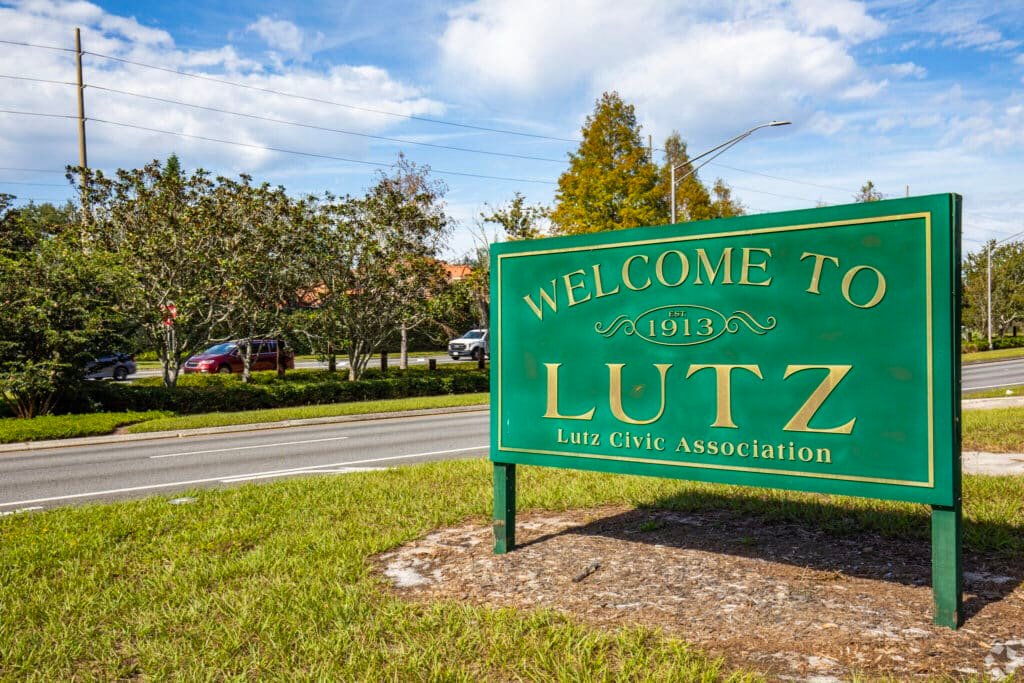 View of Lutz, Florida welcome sign – Handy Hive Pros provides expert handyman services, home repairs, and renovations in Lutz and nearby areas.
